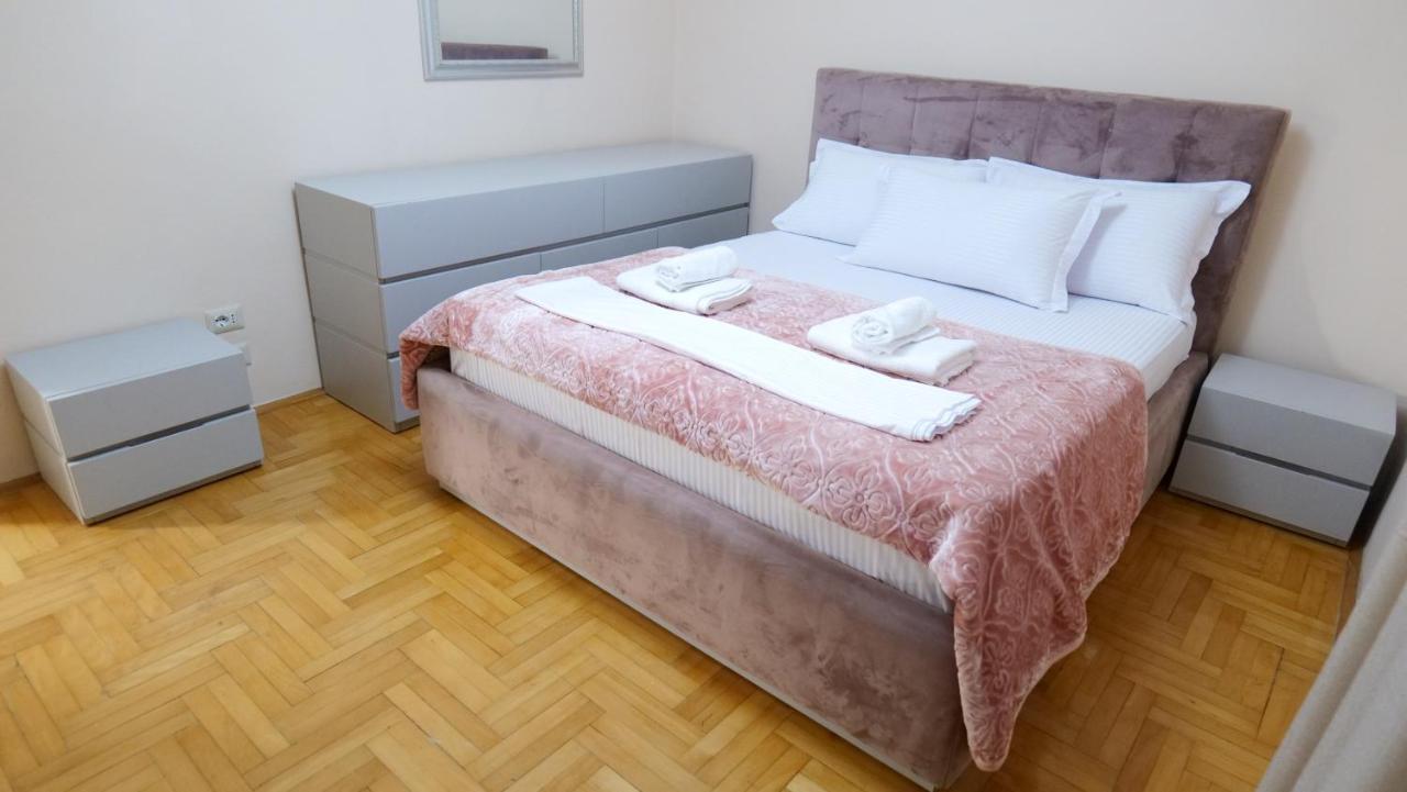 City Center Apartment Niko 04 Tirana Exterior photo
