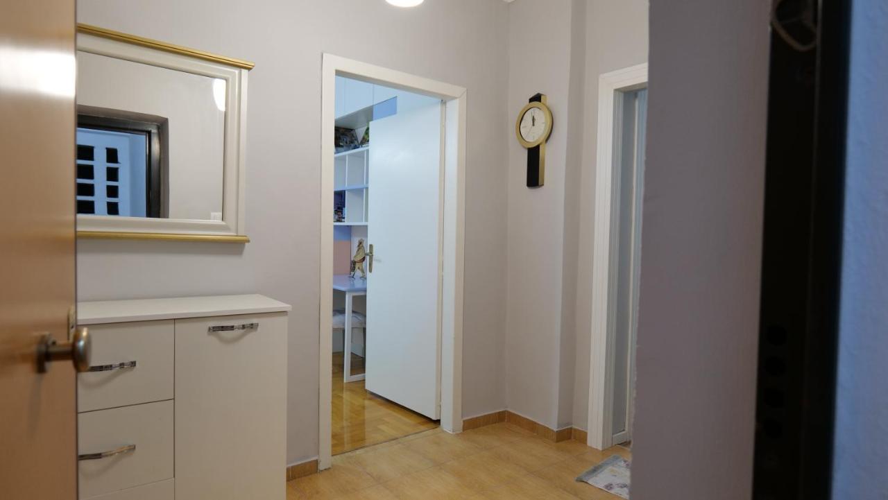 City Center Apartment Niko 04 Tirana Exterior photo
