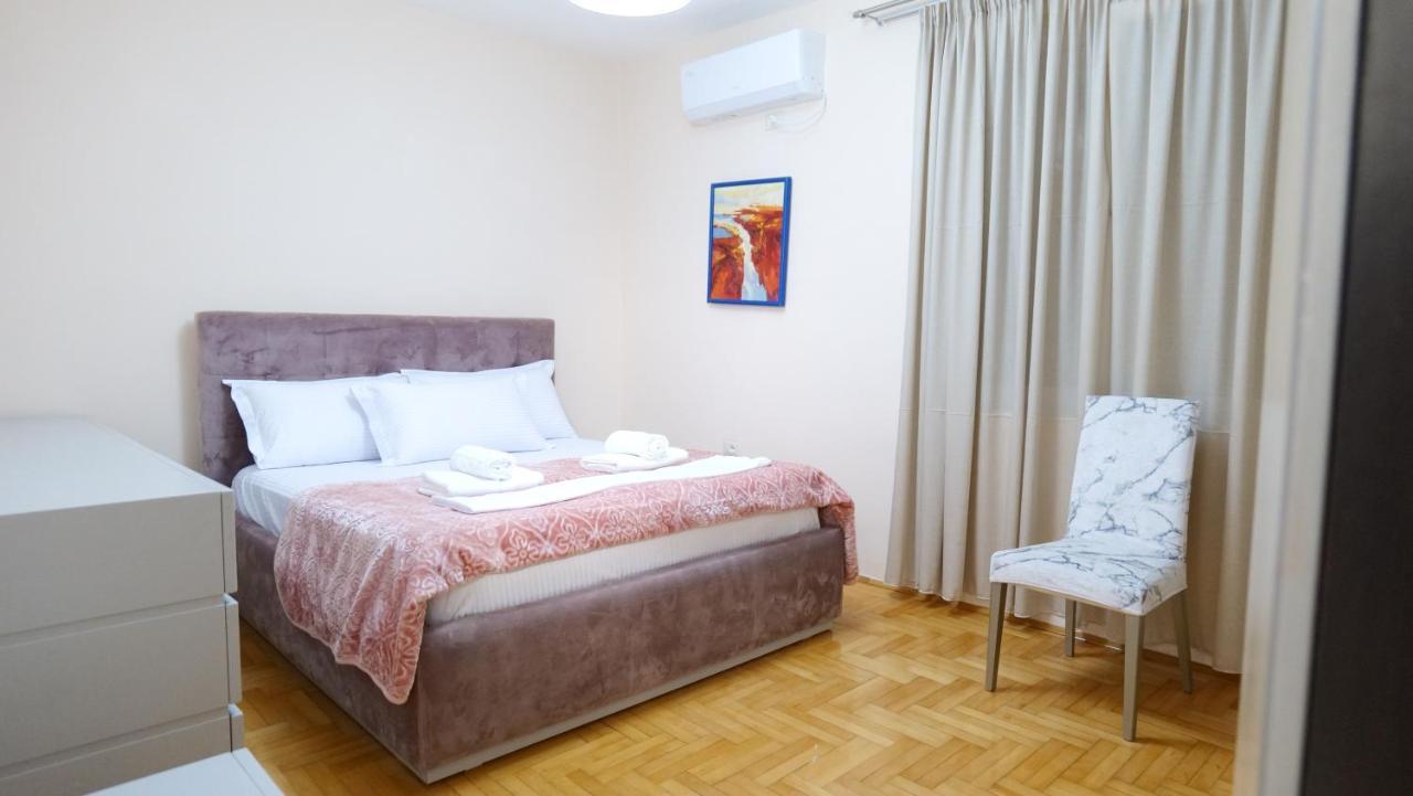 City Center Apartment Niko 04 Tirana Exterior photo